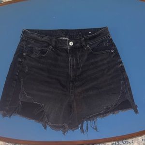 American Eagle Highest Rise Mom Short